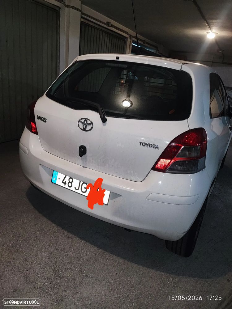 Toyota Yaris - 5