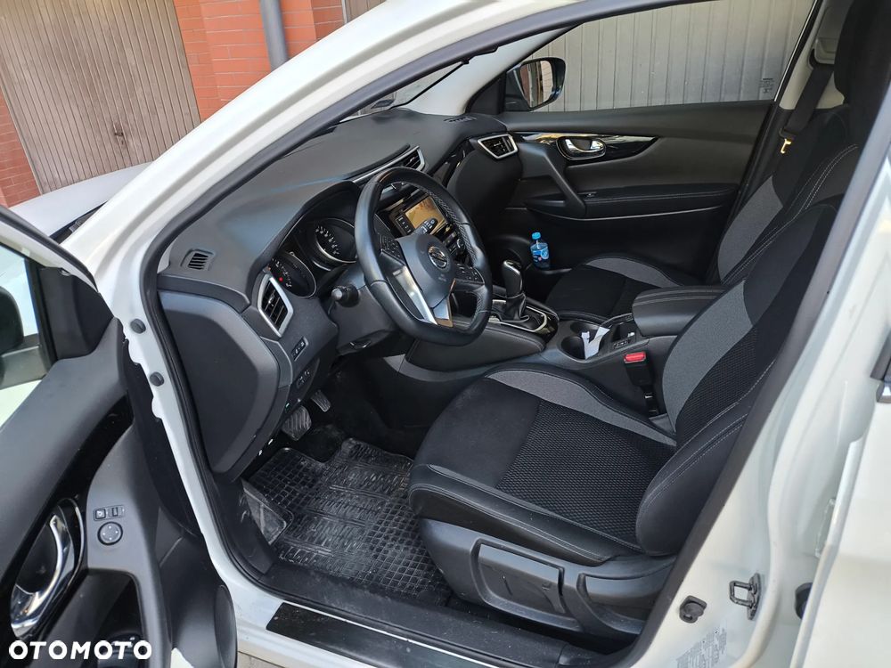 Nissan Qashqai 1.3 DIG-T Acenta DCT - 12