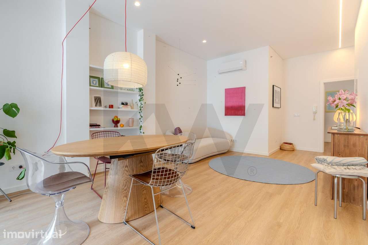 Luminoso Apartamento T1 Renovado com Terraço Privado em Campo de Ouriq - Grande imagem: 3/24