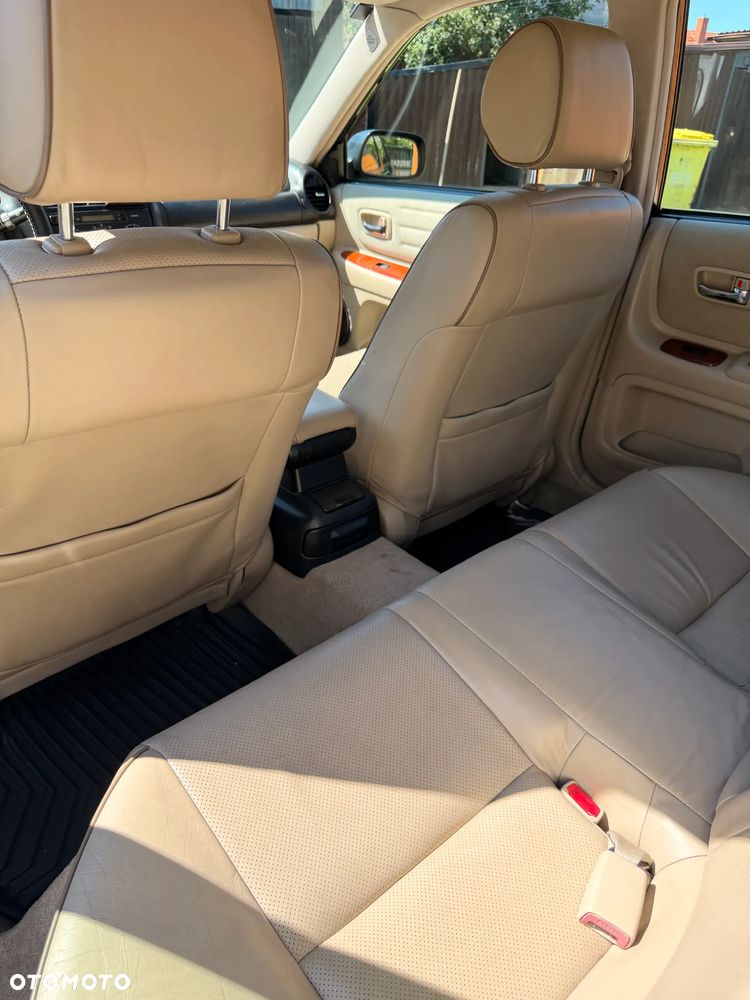 Lexus IS 200 Prestige - 28