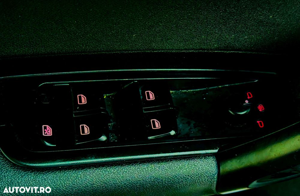 Audi A1 1.6 TDI Sportback S tronic S line Sportpaket - 17