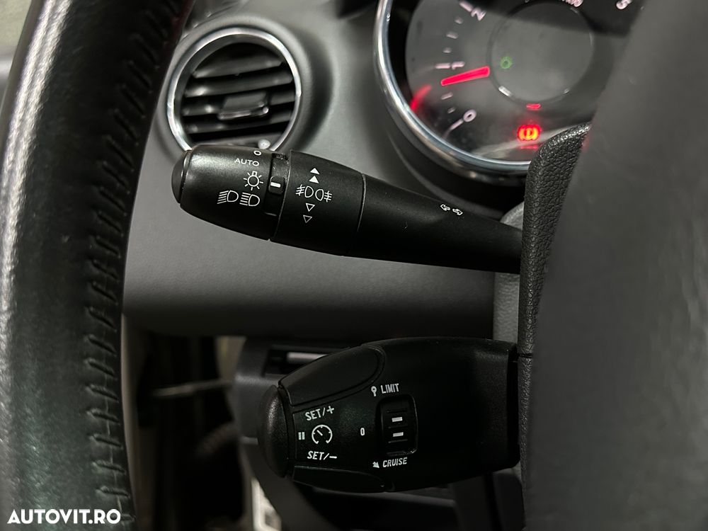 Peugeot 3008 - 12