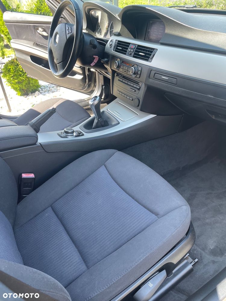 BMW Seria 3 318i Edition Lifestyle - 20