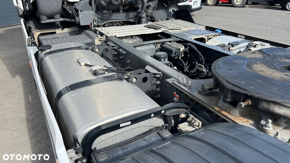 Renault T480 - 10