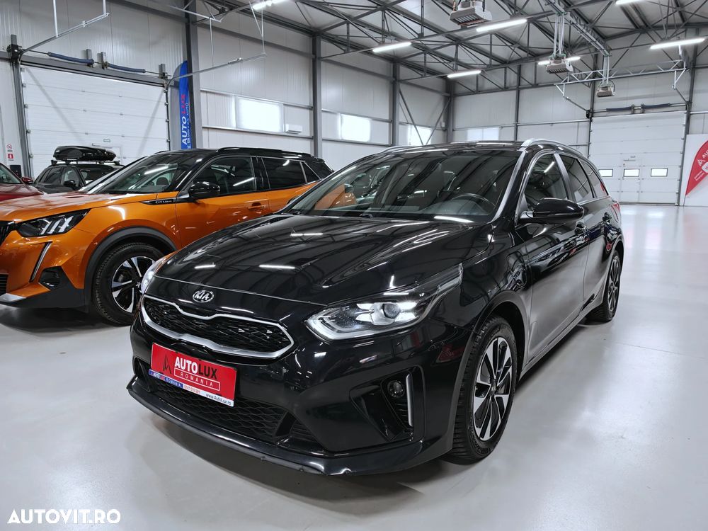 Kia Ceed 1.6 GDI 6DCT PHEV Vision - 31