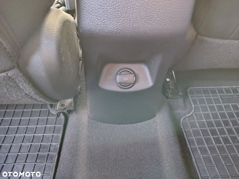 Kia Stonic 1.4 L - 23