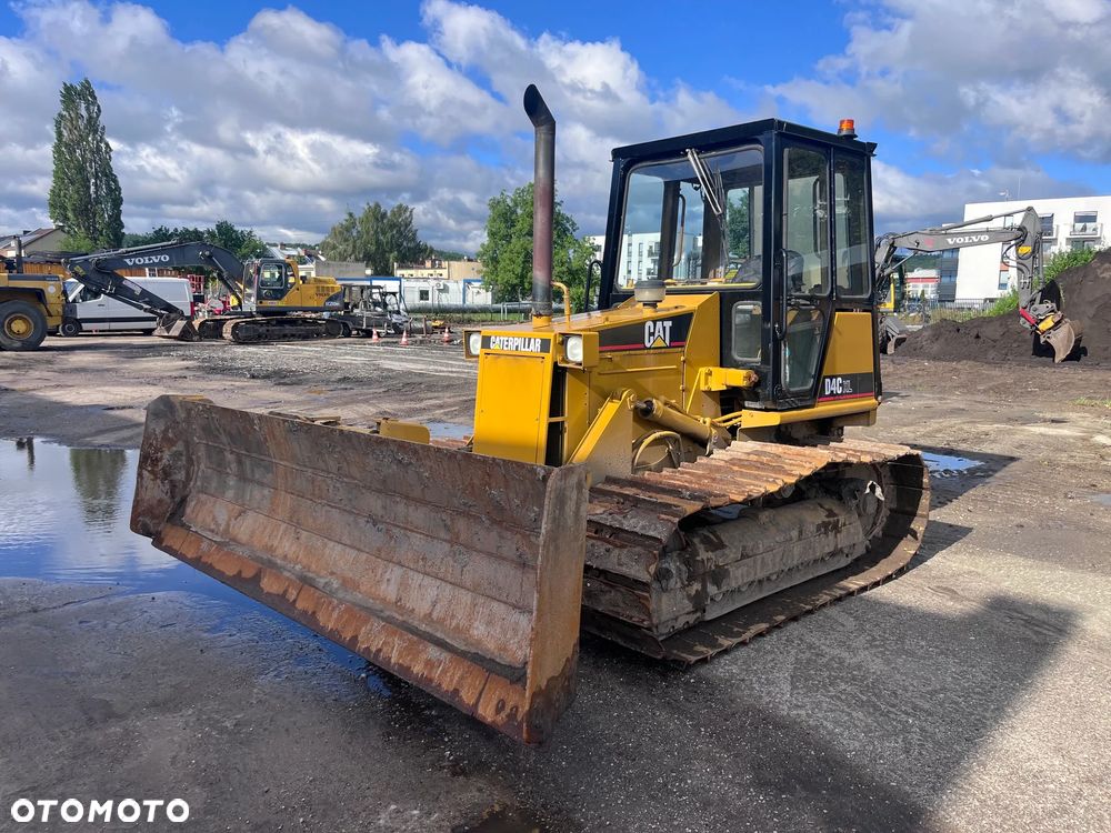 Caterpillar D4C - 1