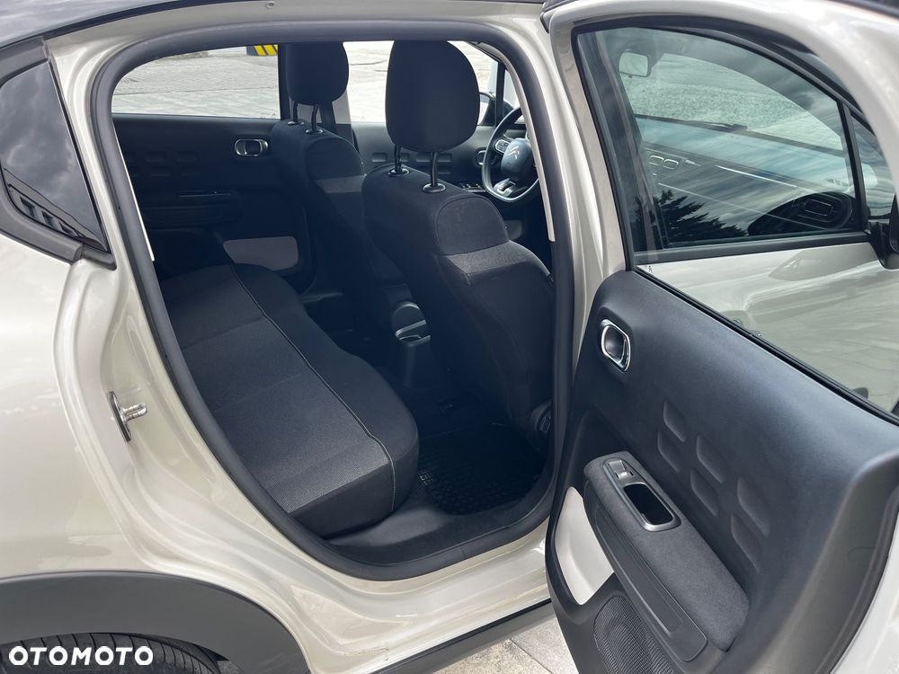 Citroën C3 1.2 PureTech Shine - 23