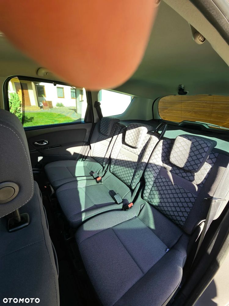 Renault Scenic 1.6 16V 110 TomTom Edition - 20