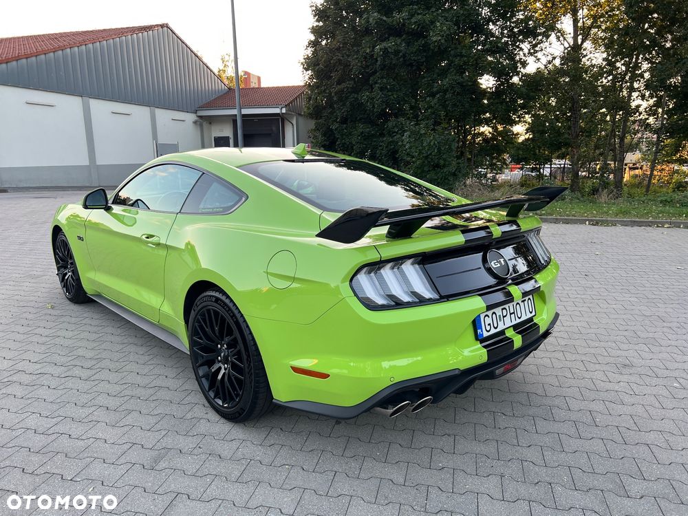 Ford Mustang 5.0 V8 GT - 4