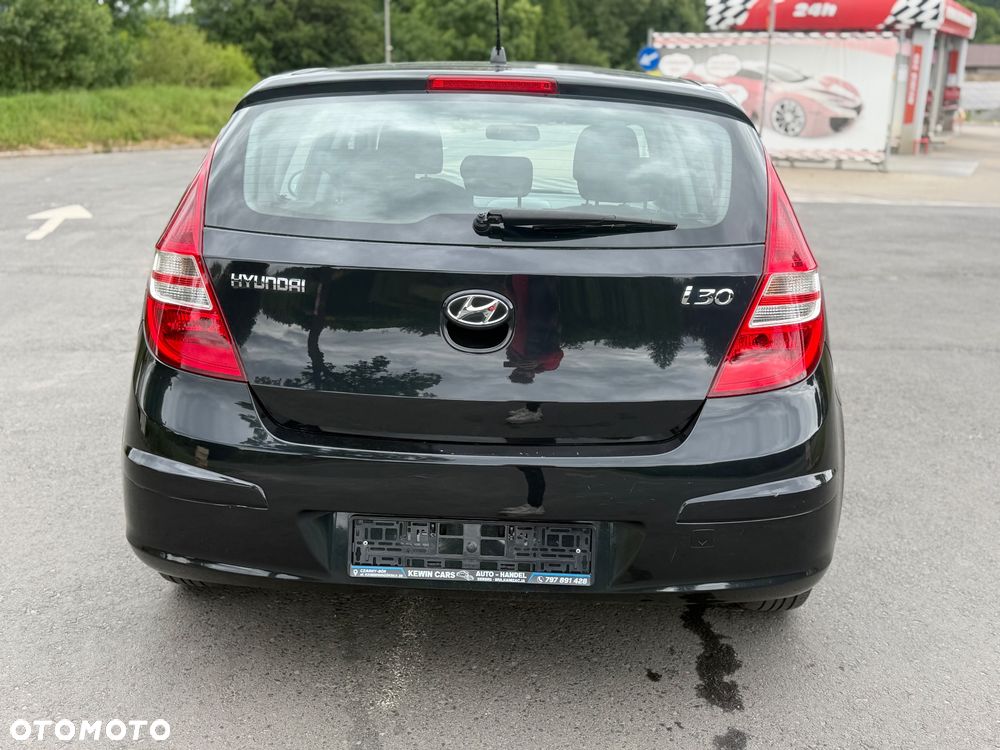 Hyundai i30 1.4 Blue Comfort - 14