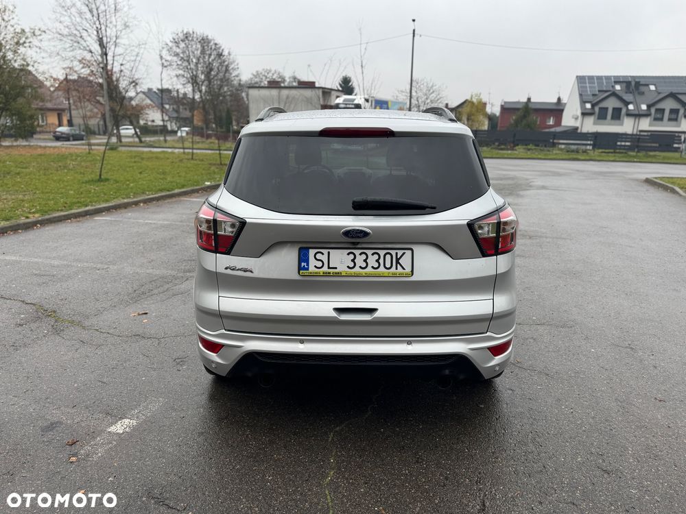Ford Kuga 1.5 EcoBoost 2x4 ST-Line - 10