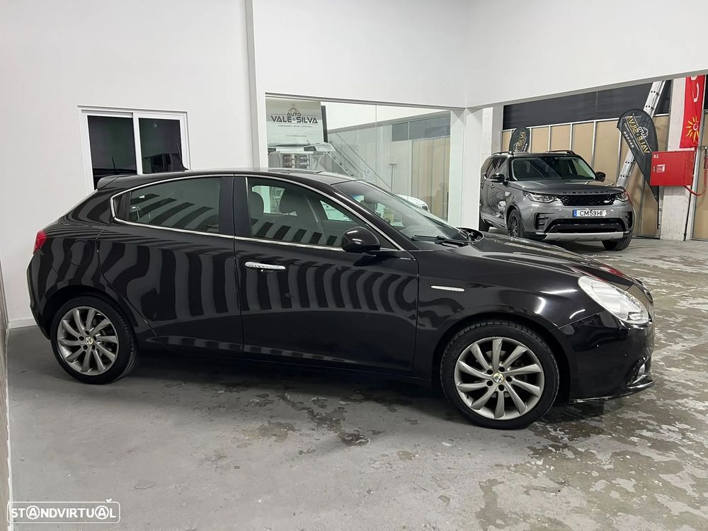 Alfa Romeo Giulietta 1.6 JTDm Exclusive - 8