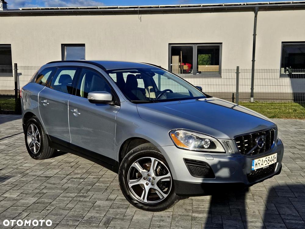 Volvo XC 60 D3 Momentum - 17