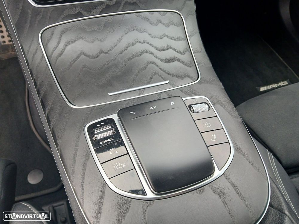 Mercedes-Benz E 300 de 9G-TRONIC AMG Line - 26