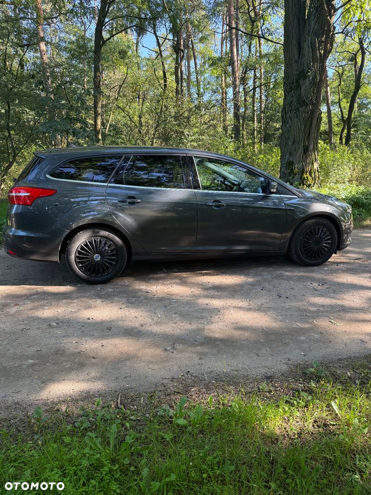 Ford Focus - 11