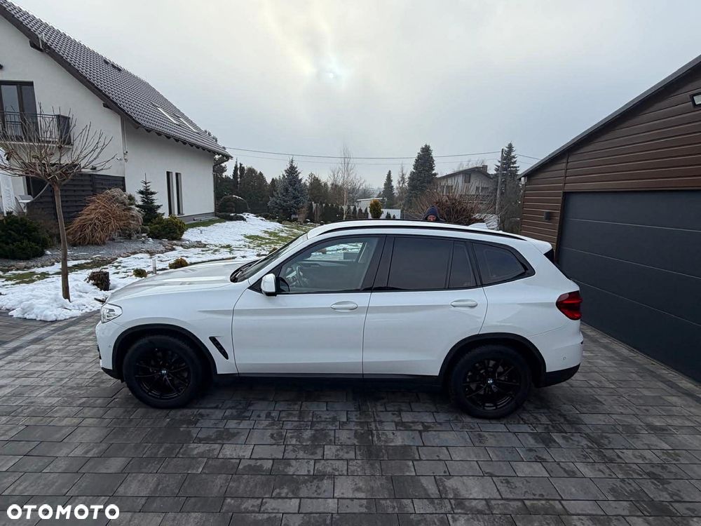 BMW X3 xDrive20i GPF Advantage - 9