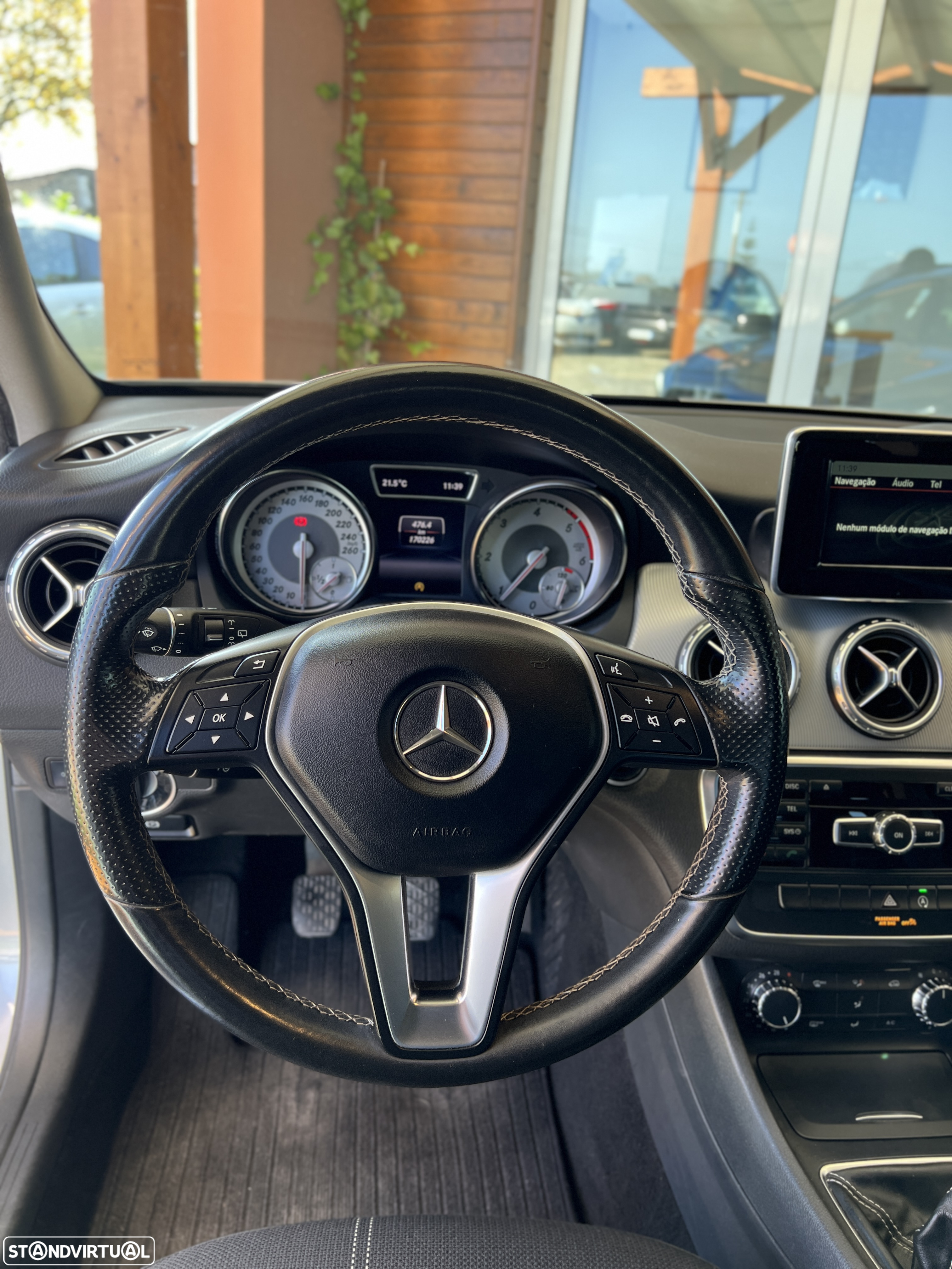 Mercedes-Benz GLA 180 CDi AMG Line - 12