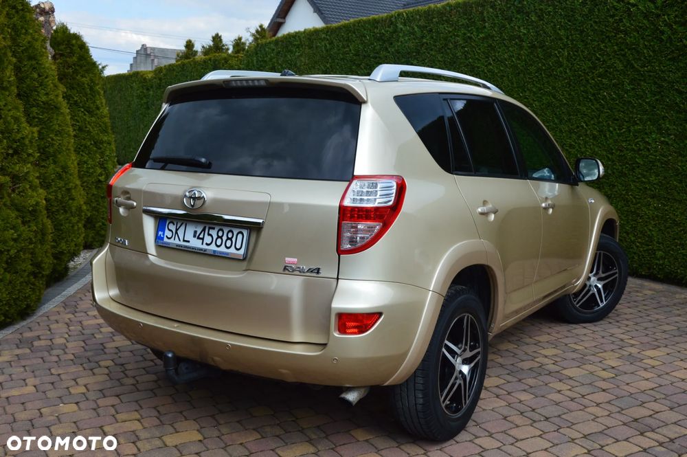 Toyota RAV4 2.2 D-CAT Sol 180 - 2