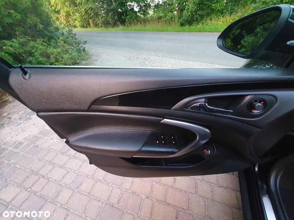 Opel Insignia 2.0 CDTI EcoFLEX Cosmo - 11