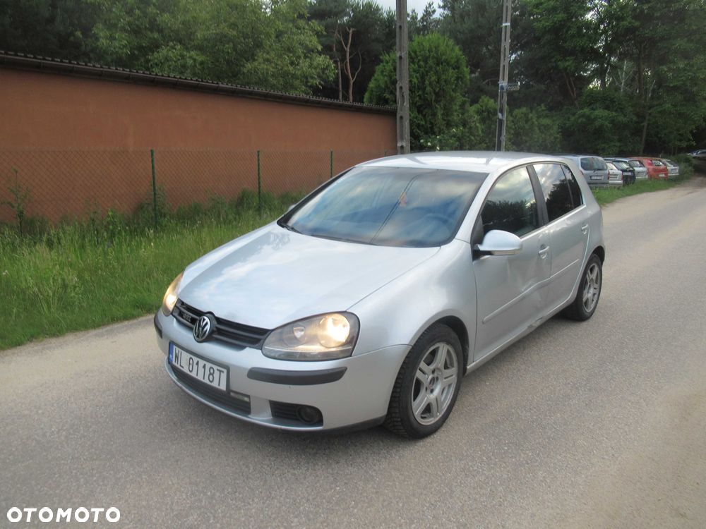 Volkswagen Golf - 1