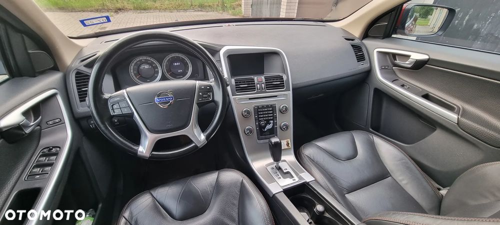 Volvo XC 60 - 32