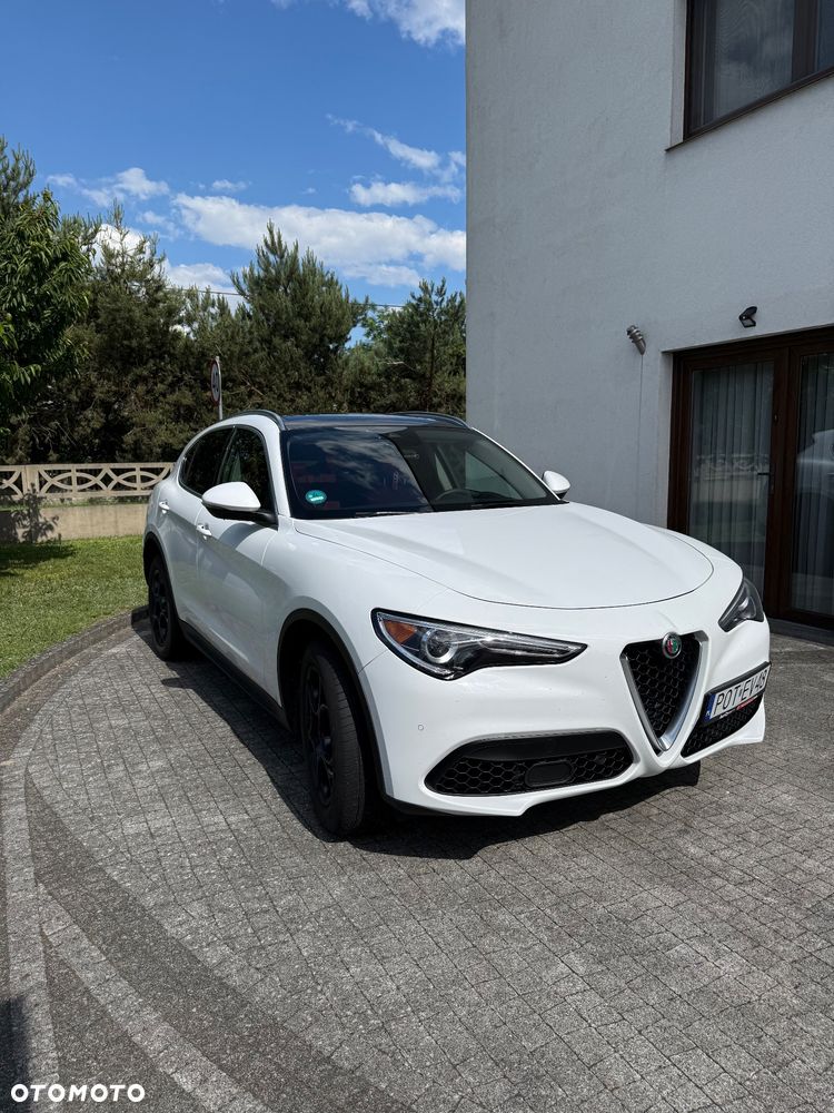 Alfa Romeo Stelvio 2.0 Turbo 16V AT8-Q4 Ti - 5