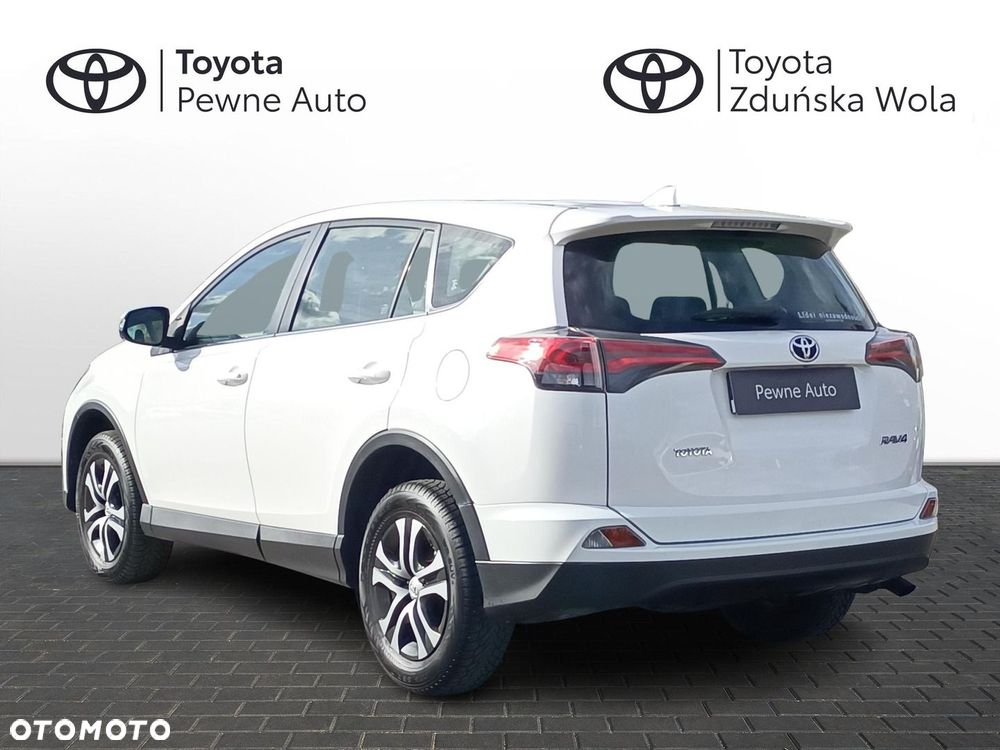 Toyota RAV4 2.0 D-4D Active 4x2 - 7