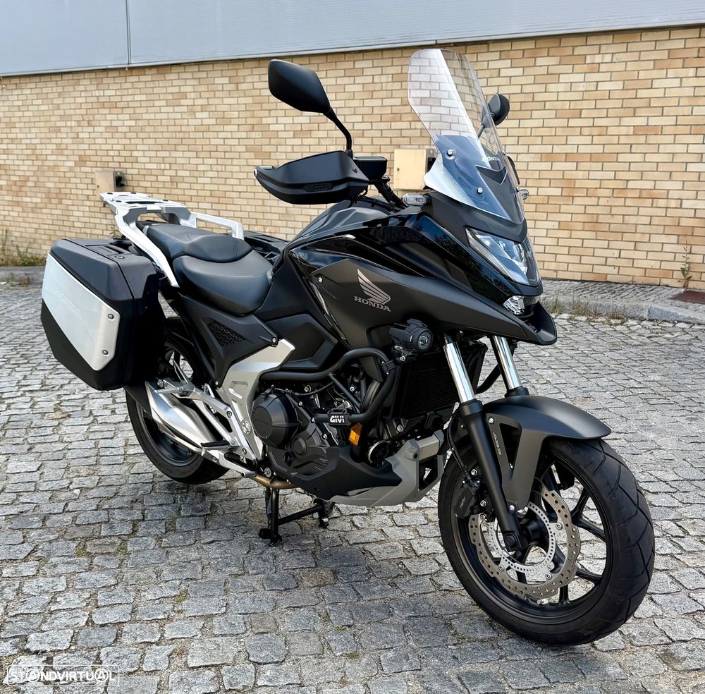 Honda NC750X - 8