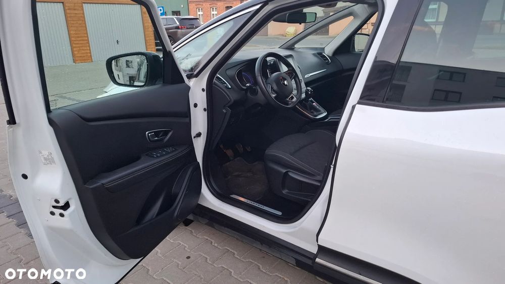 Renault Scenic TCe 115 GPF LIMITED - 4