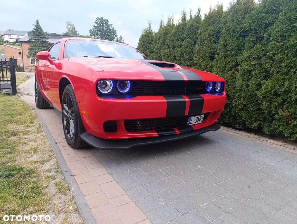 Dodge Challenger - 10