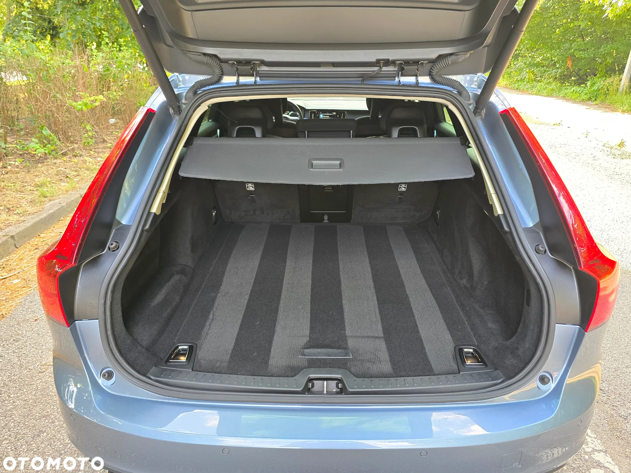 Volvo V90 D4 Kinetic - 14