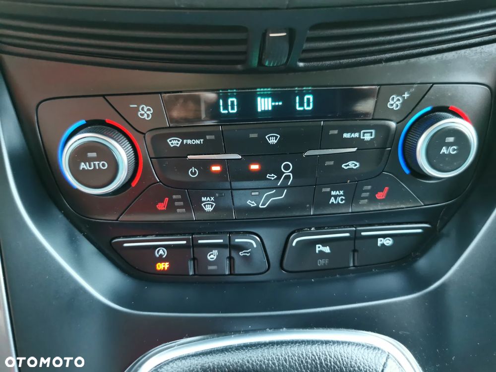 Ford Kuga Vignale 2.0 TDCi AWD - 16