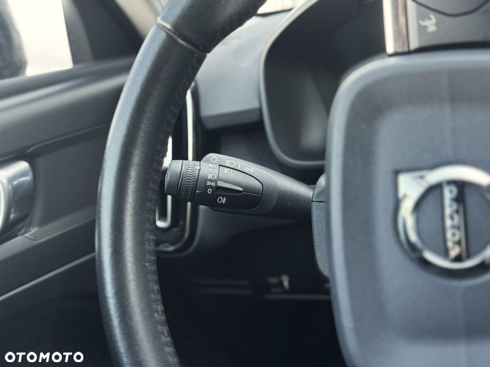 Volvo XC 40 - 24