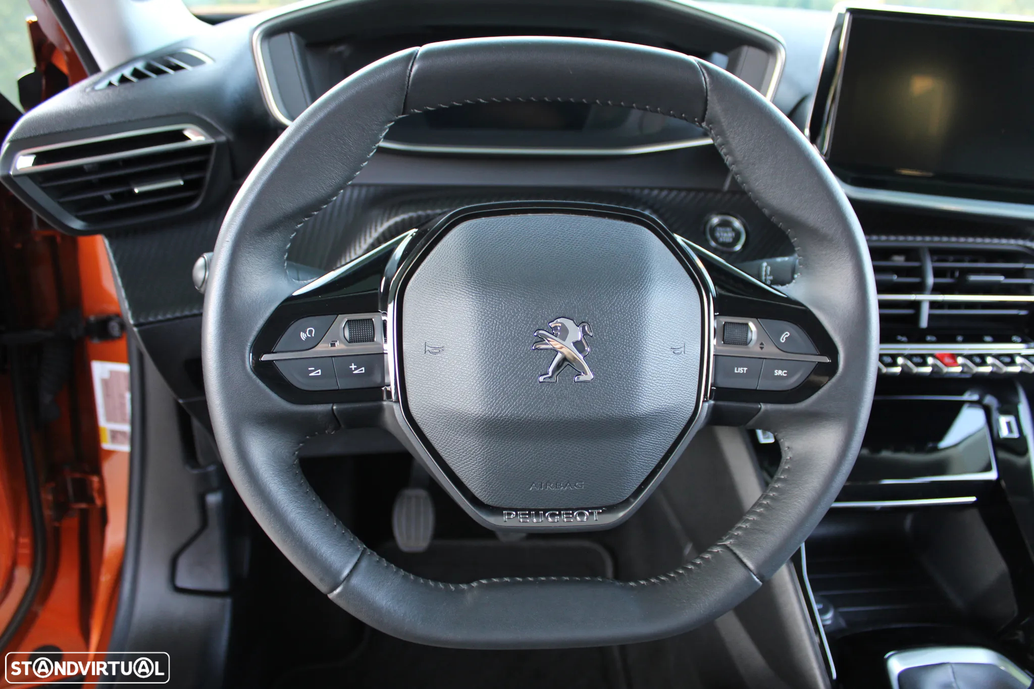 Peugeot 2008 1.2 PureTech Allure Pack - 17