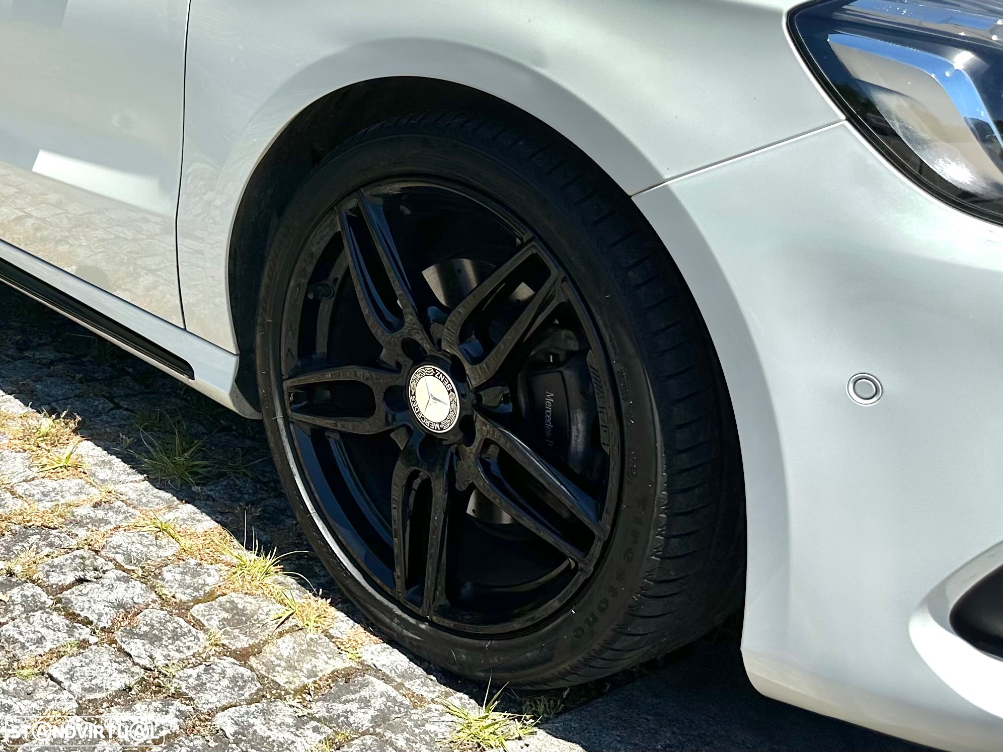 Mercedes-Benz A 180 CDI 7G-DCT AMG Line - 25