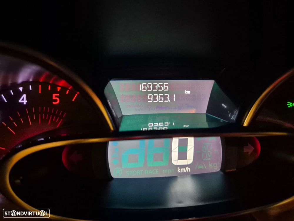 Renault Clio Sport Tourer dCi 90 Limited - 20