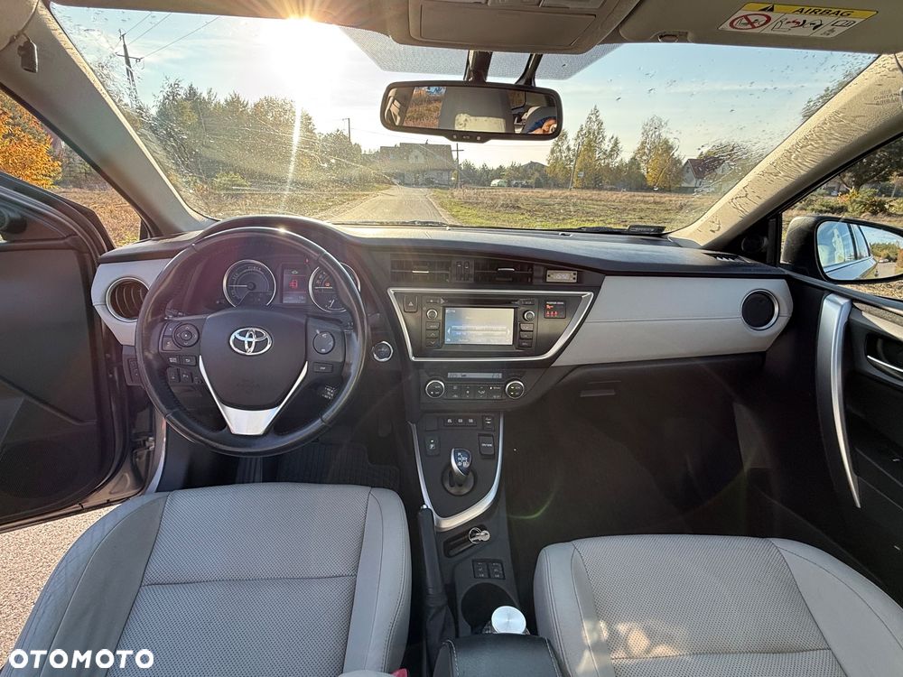 Toyota Auris 1.8 HSD Luna - 9