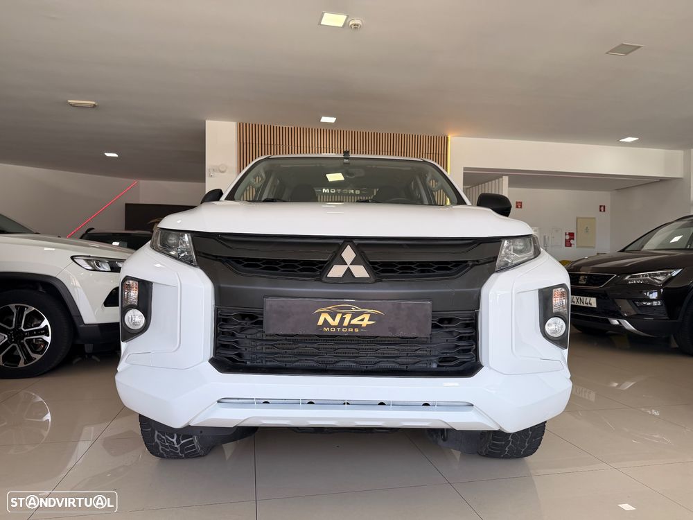 Mitsubishi L200 2.3 DI-D CD Invite Strakar Look 4WD - 3