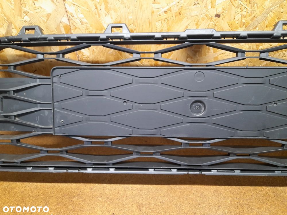 SEAT ATECA kratka atrapa środkowa zderzaka przód przedniego 575853668 - 4