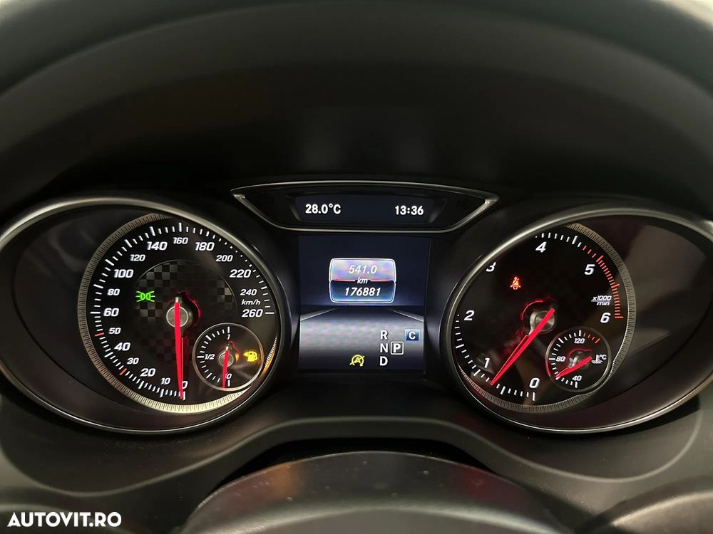Mercedes-Benz A 200 d 7G-DCT - 10