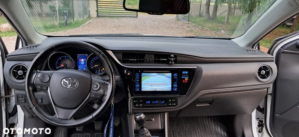 Toyota Auris - 9