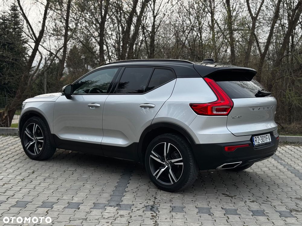Volvo XC 40 D3 SCR R-Design - 3