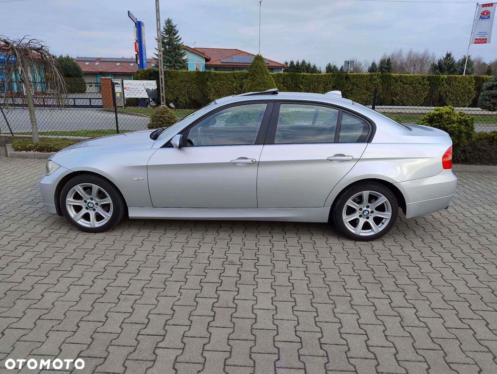 BMW Seria 3 325xi - 1