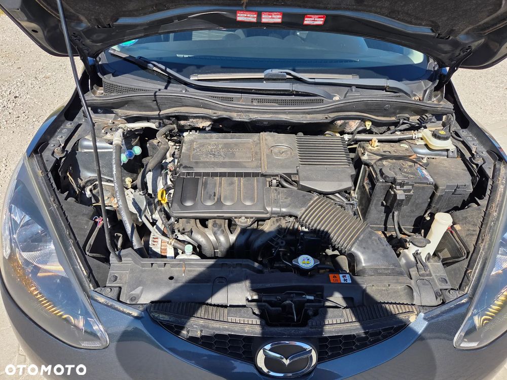 Mazda 2 - 18