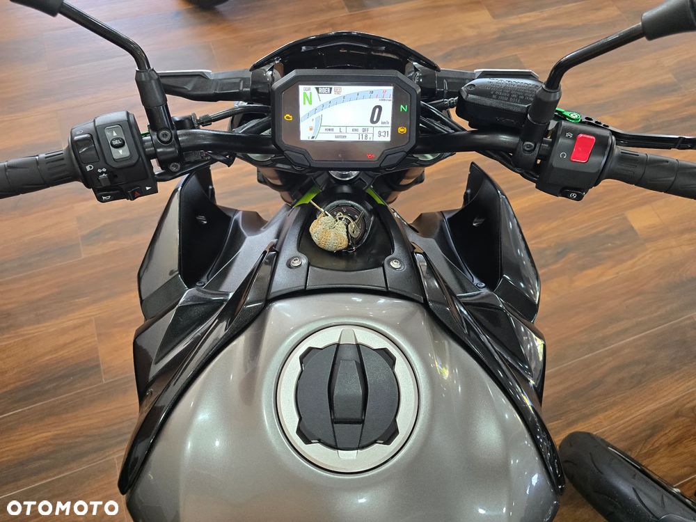 Kawasaki Z - 5