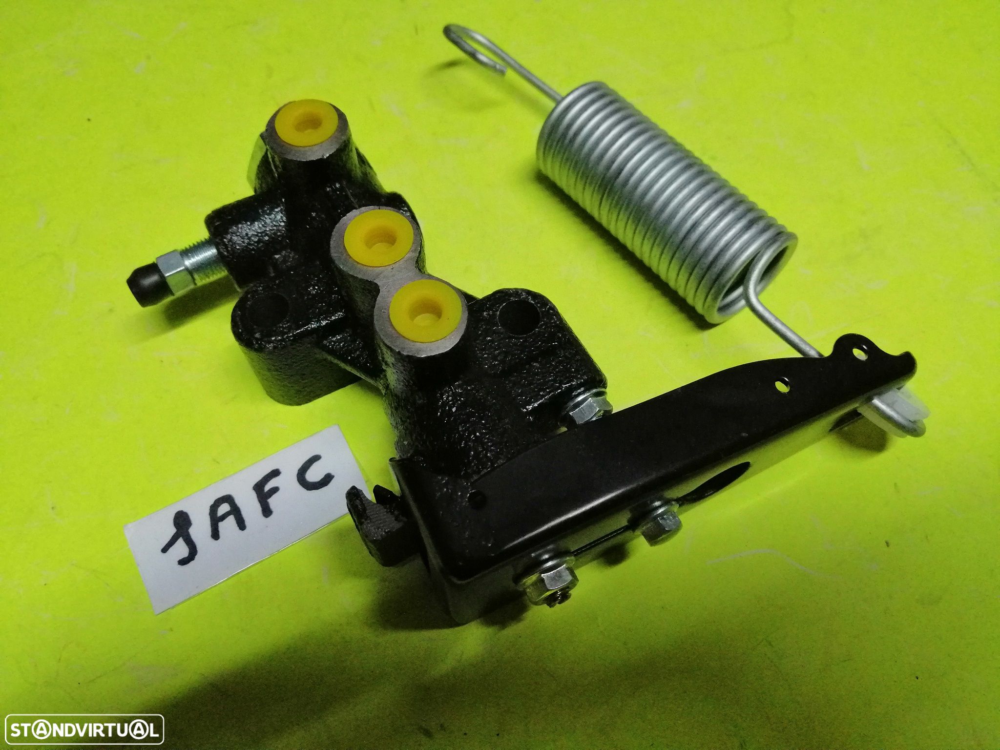Repartidor / Compensador travão Mitsubishi L200 K14 K34 K64 K74 NOVO MB618321 - 1