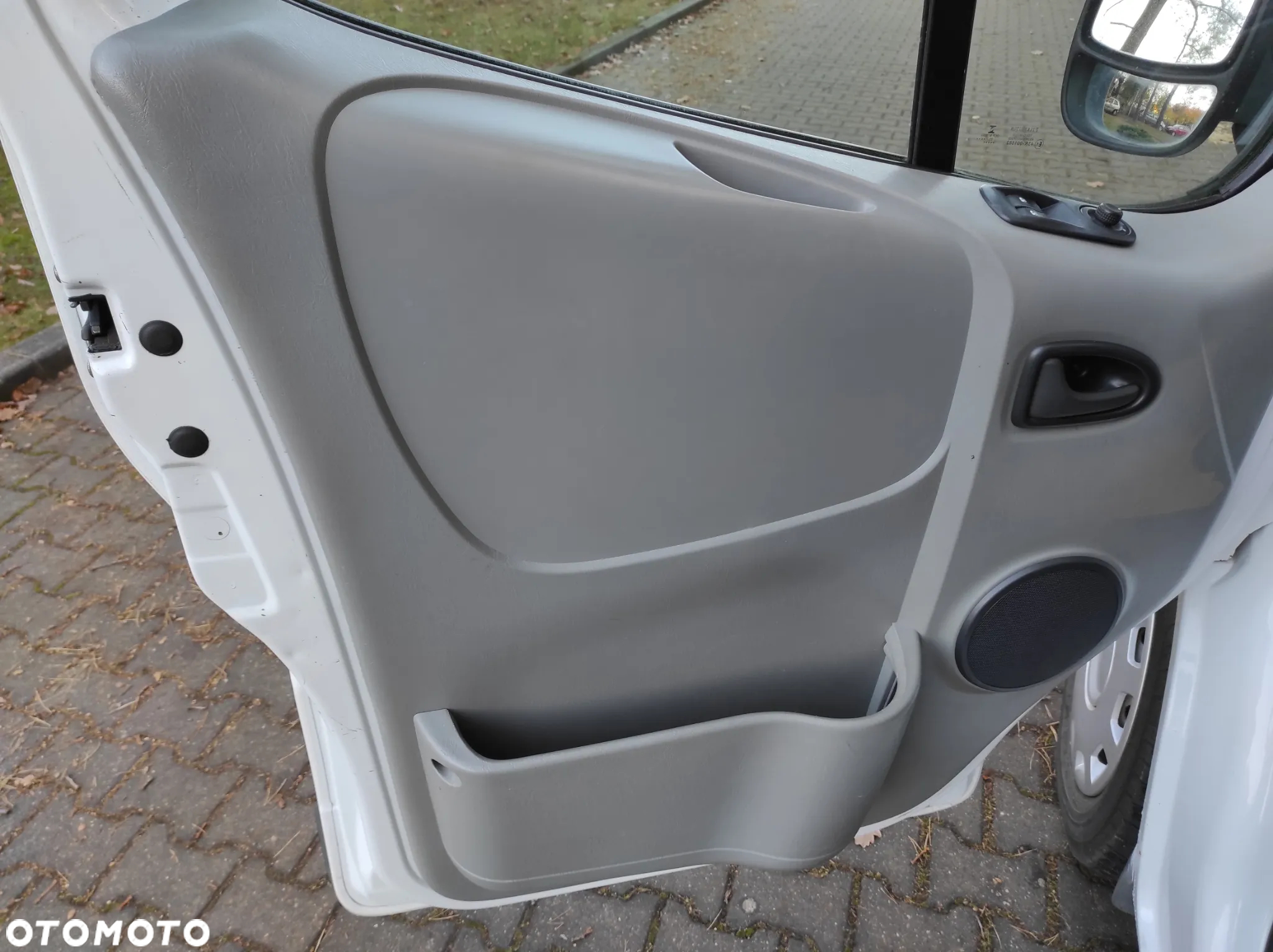 Opel Vivaro - 19