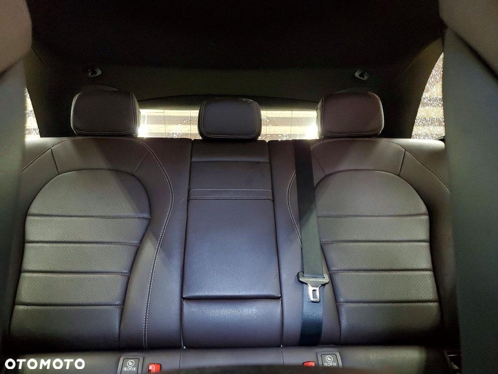 Mercedes-Benz GLC 300 4Matic 9G-TRONIC - 11