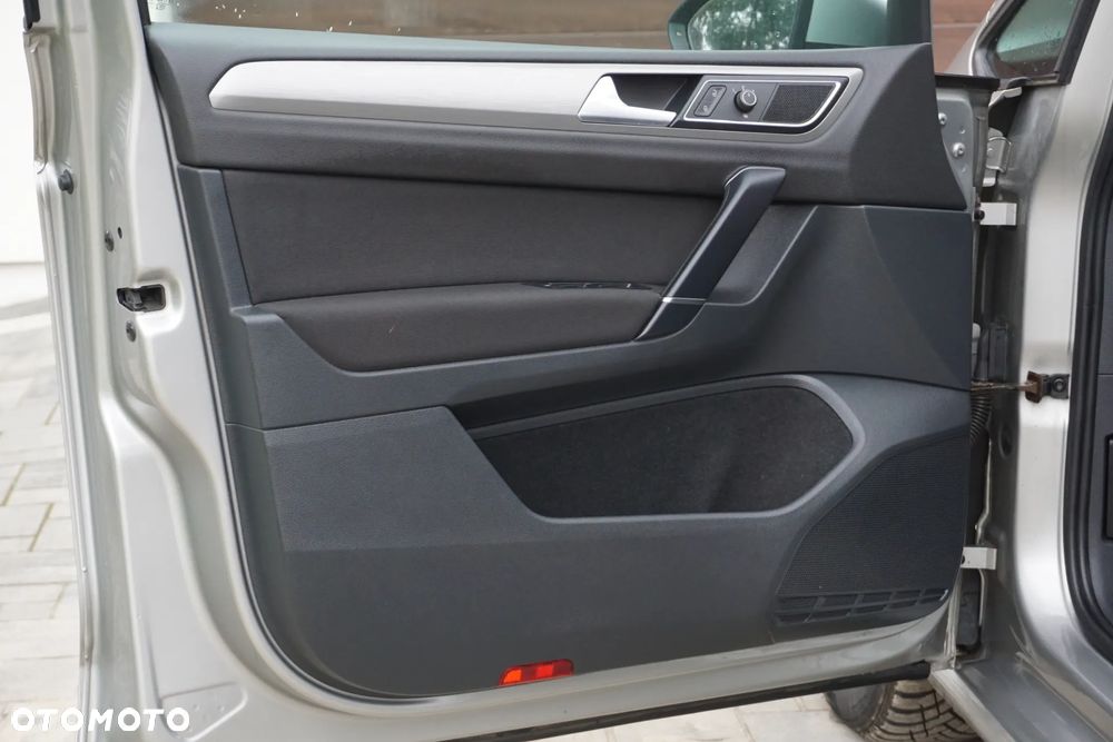 Volkswagen Golf Sportsvan 1.6 TDI BlueMotion Comfortline - 17